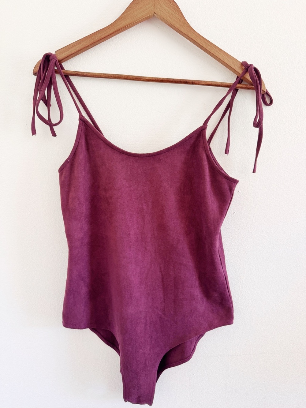 Me to We Scoop Neck Suede-Look Bodysuit in Plum medium